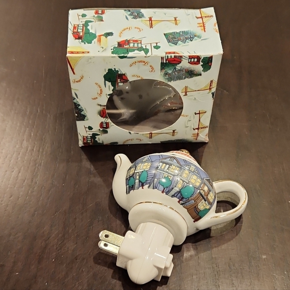 San Francisco Houses & Hills, Teacup shapped nightlight, New